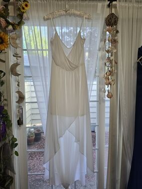 Vintage bebe White High-Low Dress Size Medium